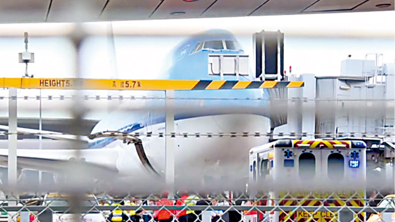 來港途中遇氣流  荷航客機9傷2嚴重