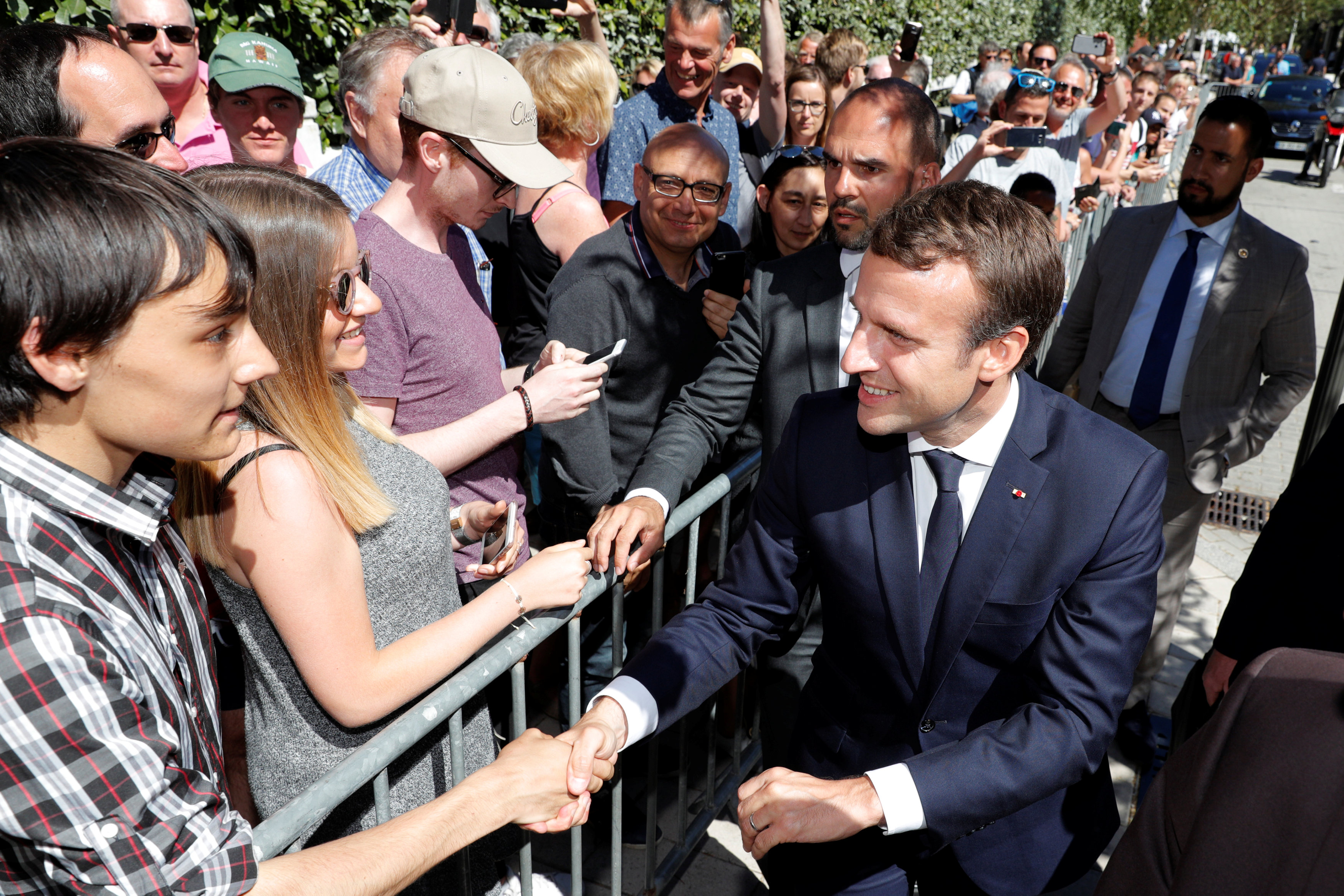 法國會選舉首輪投票展開 料執政黨取大多數議席