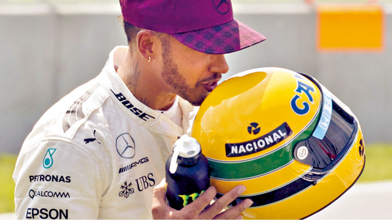 咸美頓平排頭位紀錄獲贈冼拿頭盔