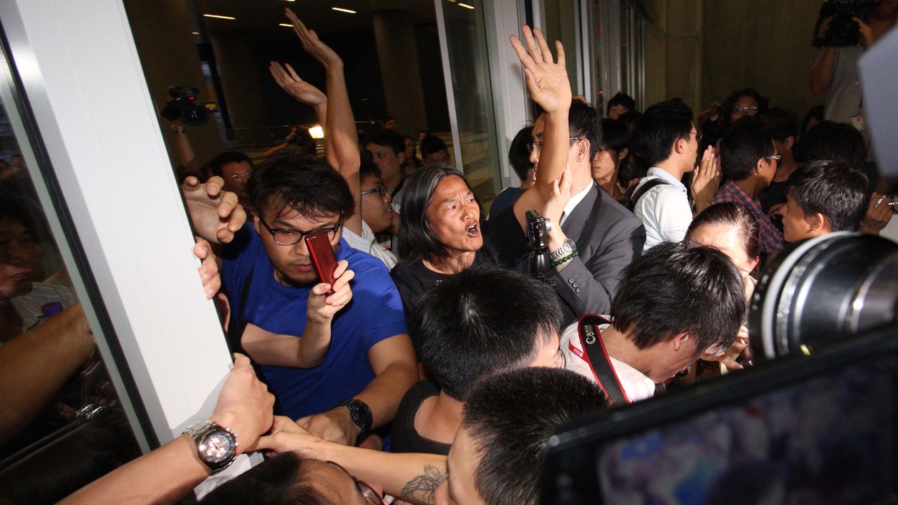 13名反東北示威者改判囚8至13個月