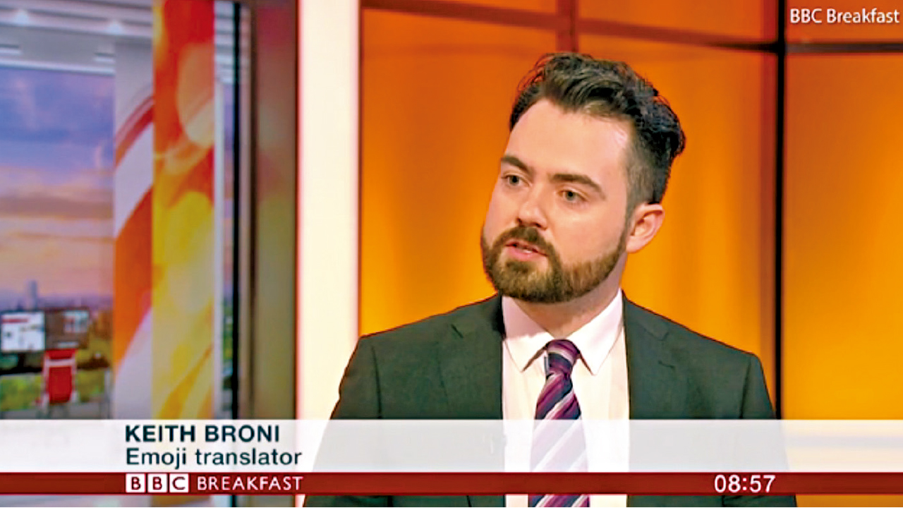 上電視受訪變災難 網民狂嘲Emoji翻譯員