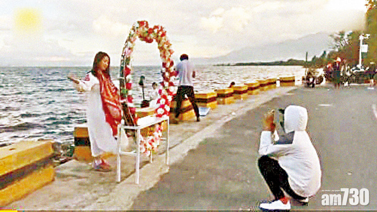 海邊擺道具 拍照索錢 大理官方：已取締攤檔