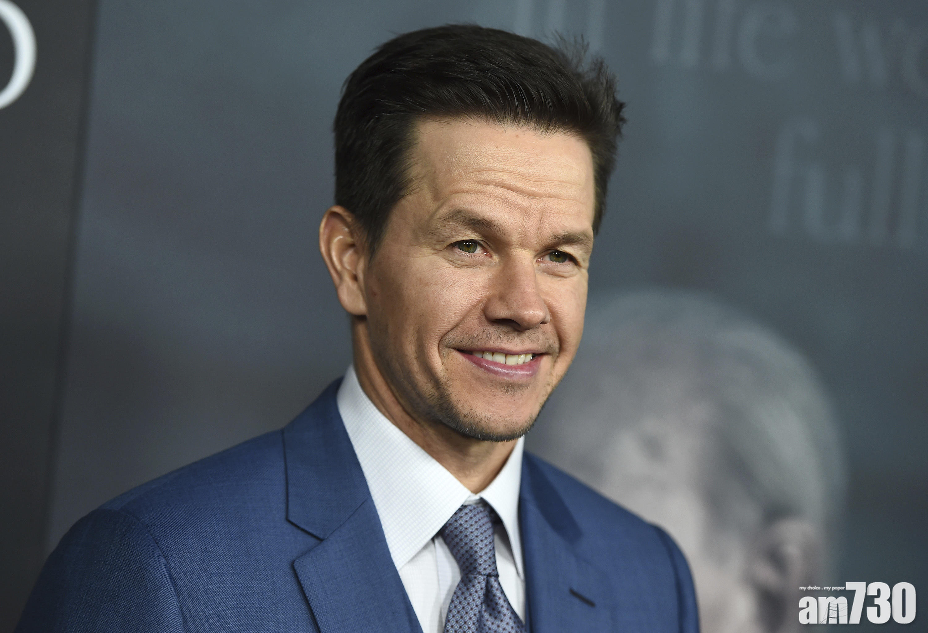 麥克華堡捐片酬呼籲平等