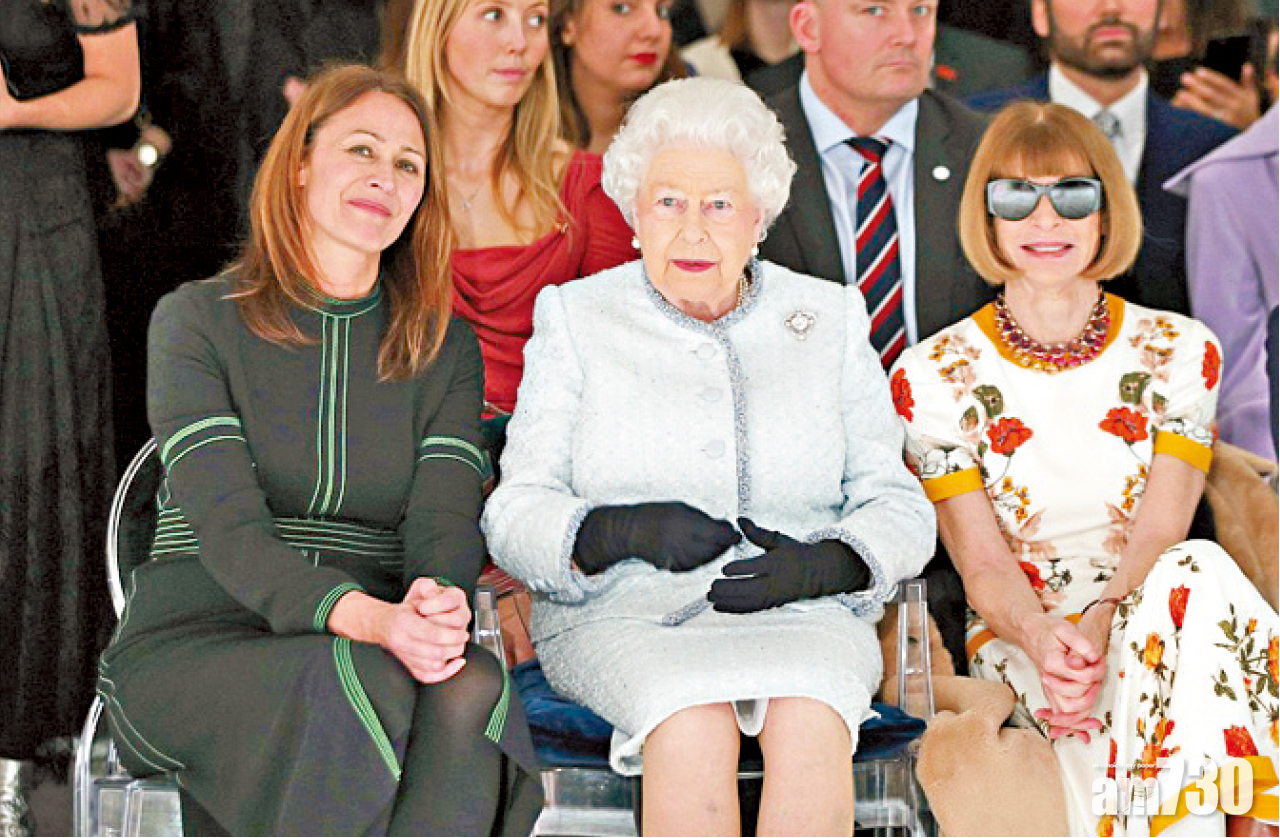 伴英女王睇騷 Prada惡魔墨鏡捱鬧