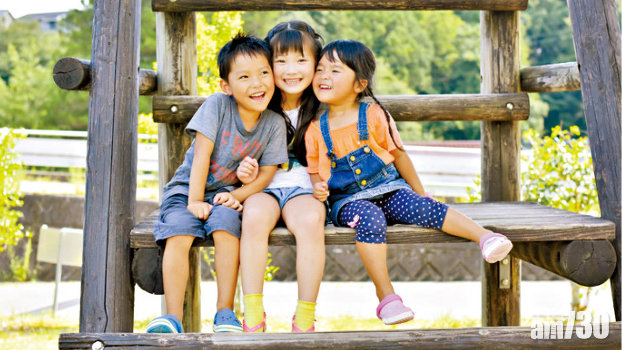 石頭中的翡翠  SEN是好孩子