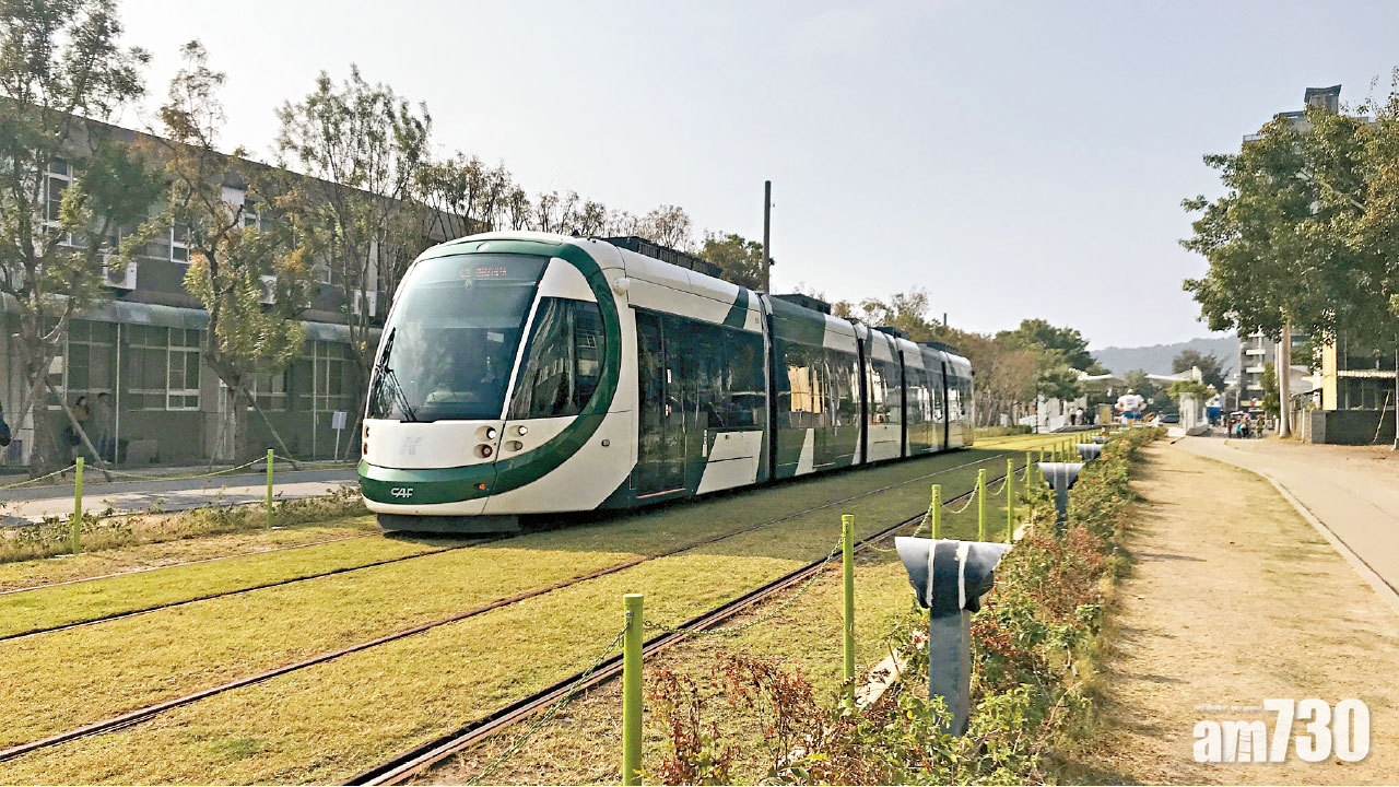 必坐迷你輕軌 高雄