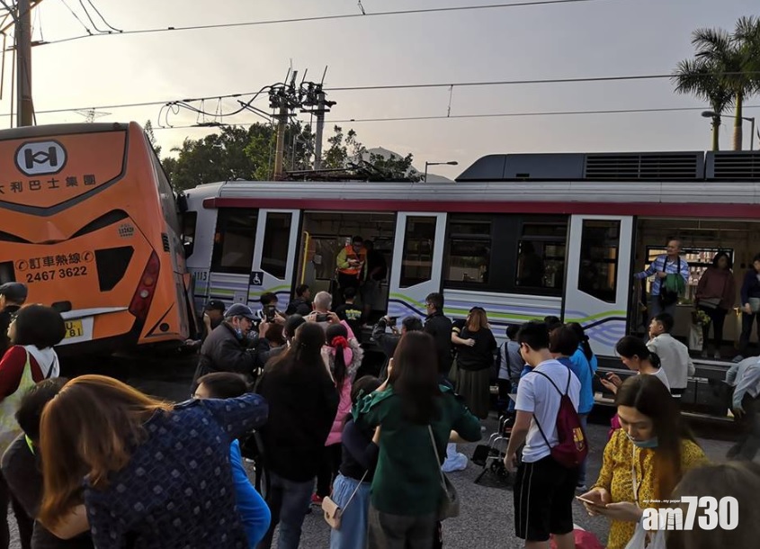 【突發】洪水橋輕鐵撞旅巴 超過20人傷
