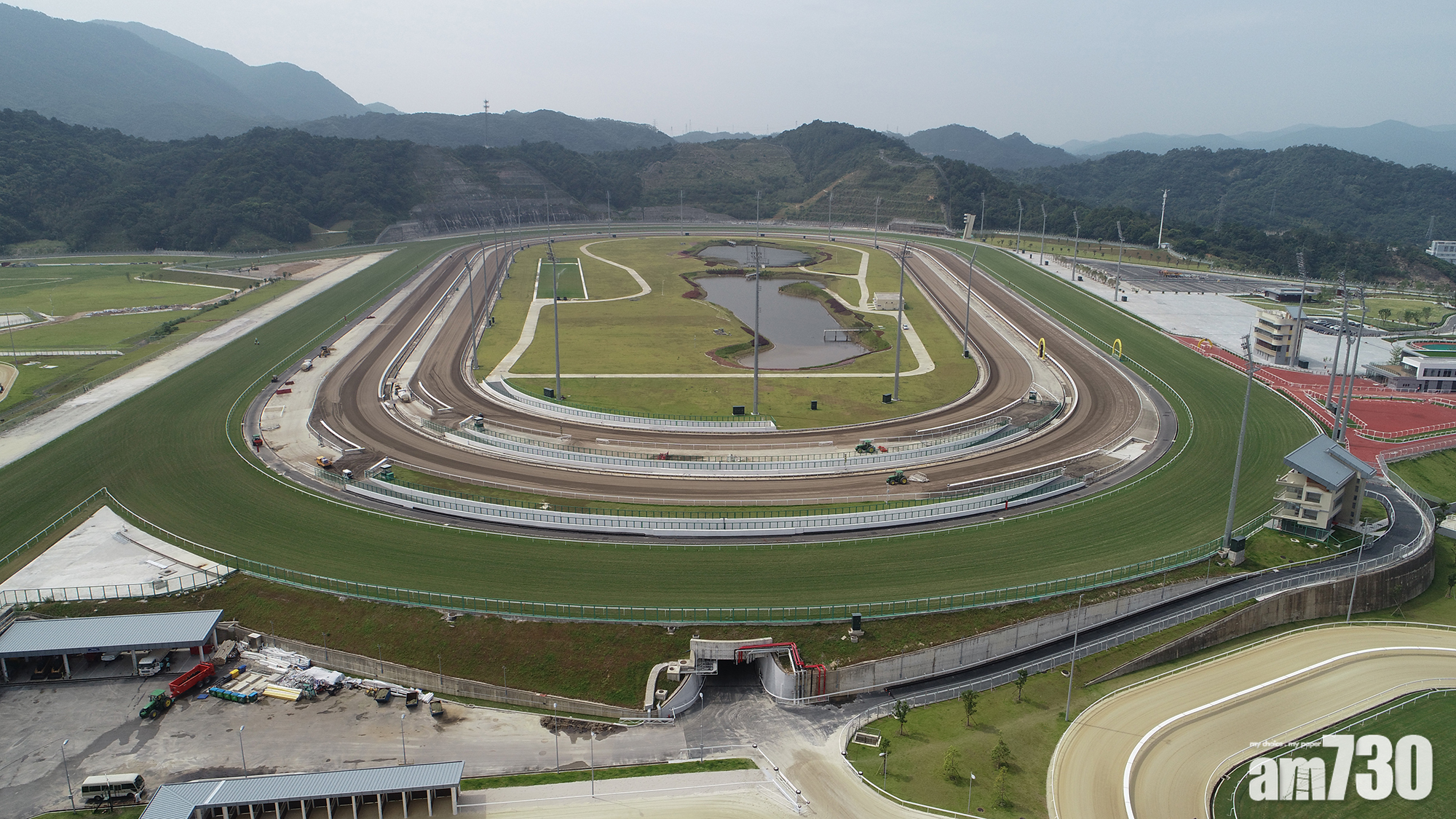 【從化馬場】首場示範賽  蔡明紹策雪戰神駒創歷史