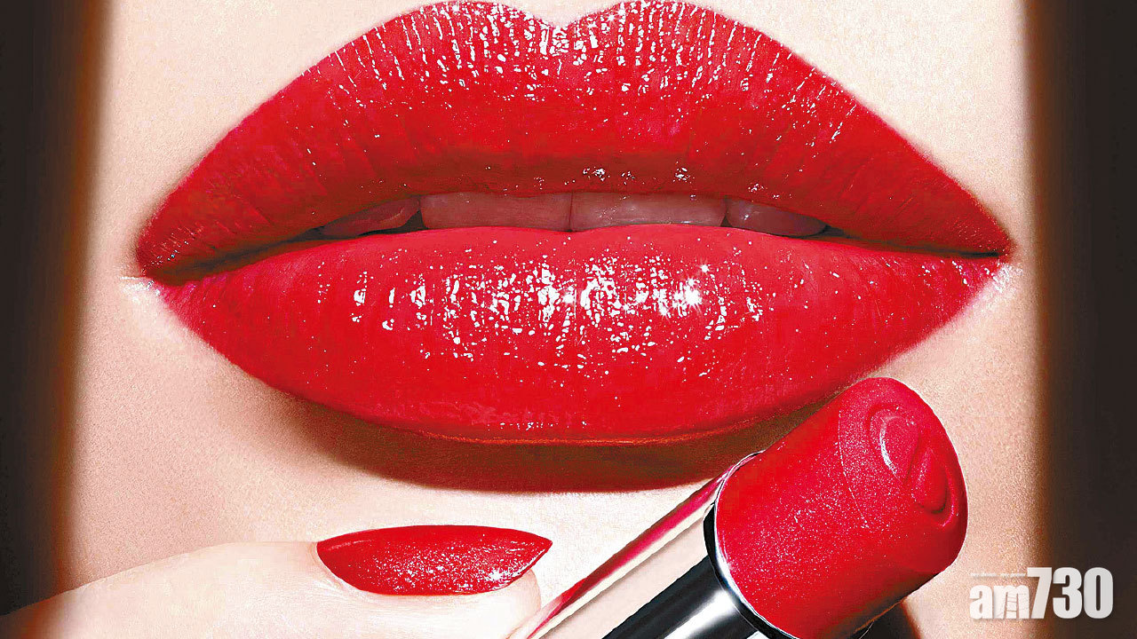 Shine lips in Spring