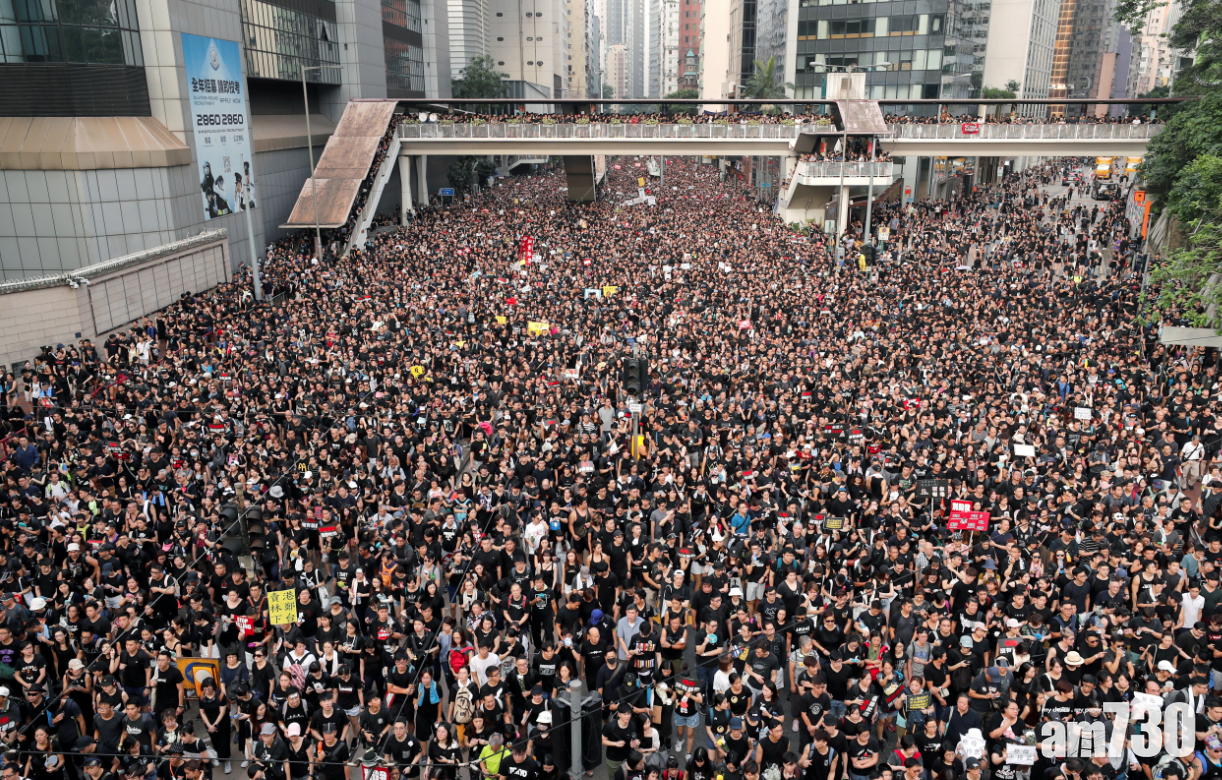《Do You Hear the People Sing》作詞人︰精神與港人同在