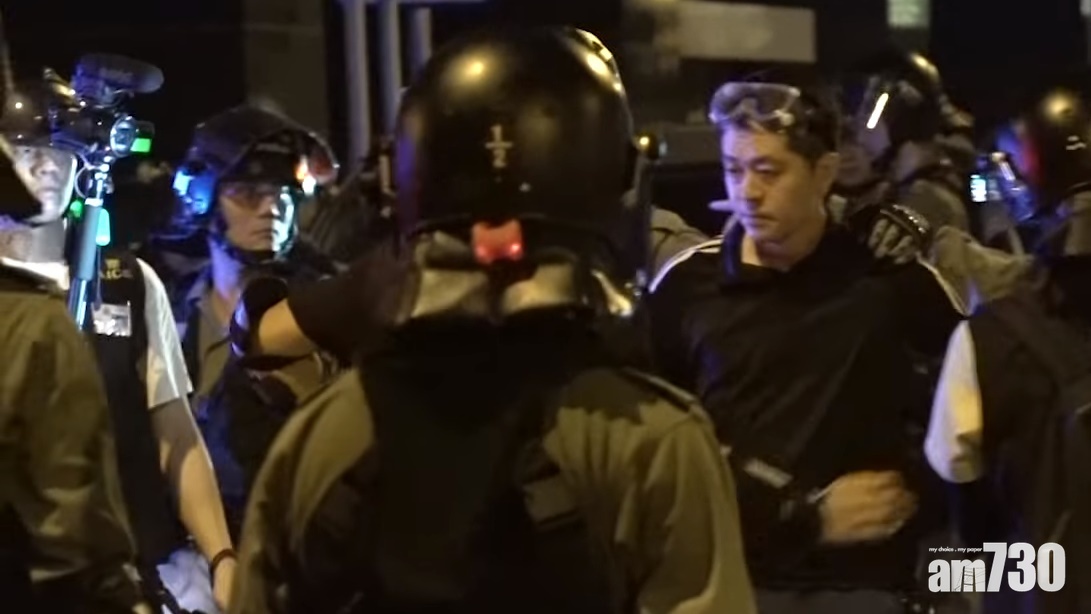 涉阻差辦公被捕 許智峯今午獲釋