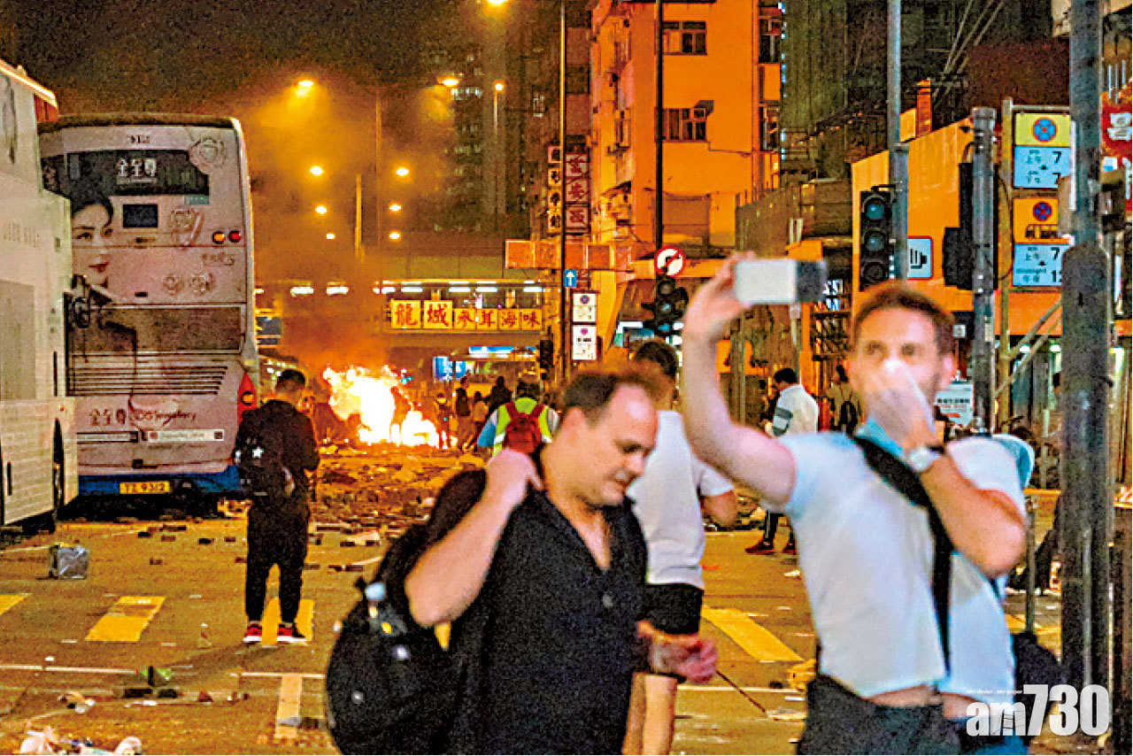 傳再引緊急法 限市民提款 政府兩發聲明澄清