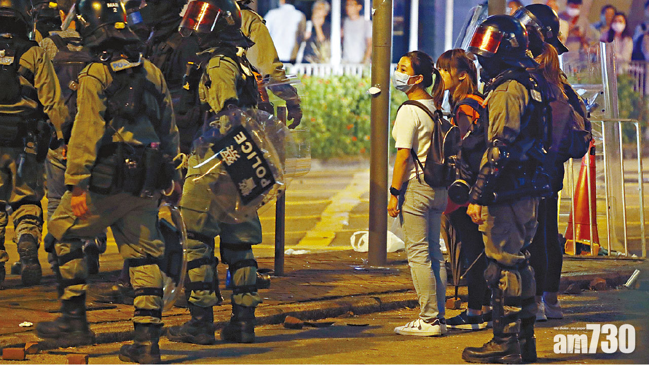 12小時內開4實彈槍  油尖旺多人聲援理大被捕