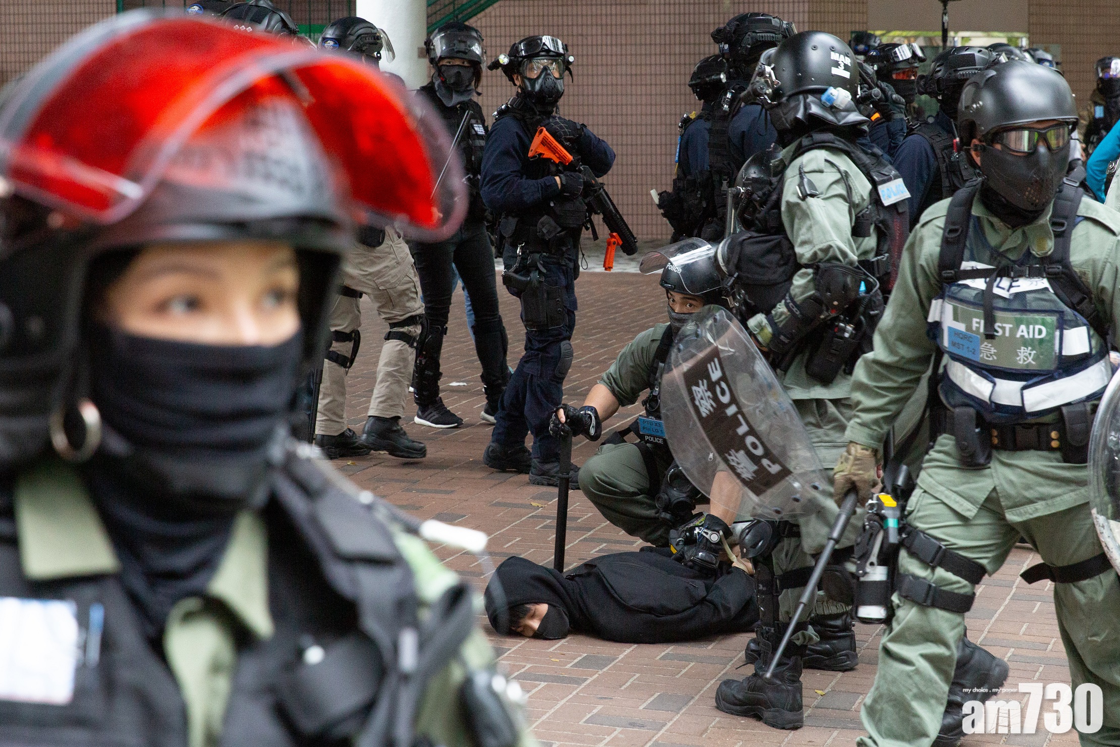 【北區遊行】警方陸續帶走被制服人士