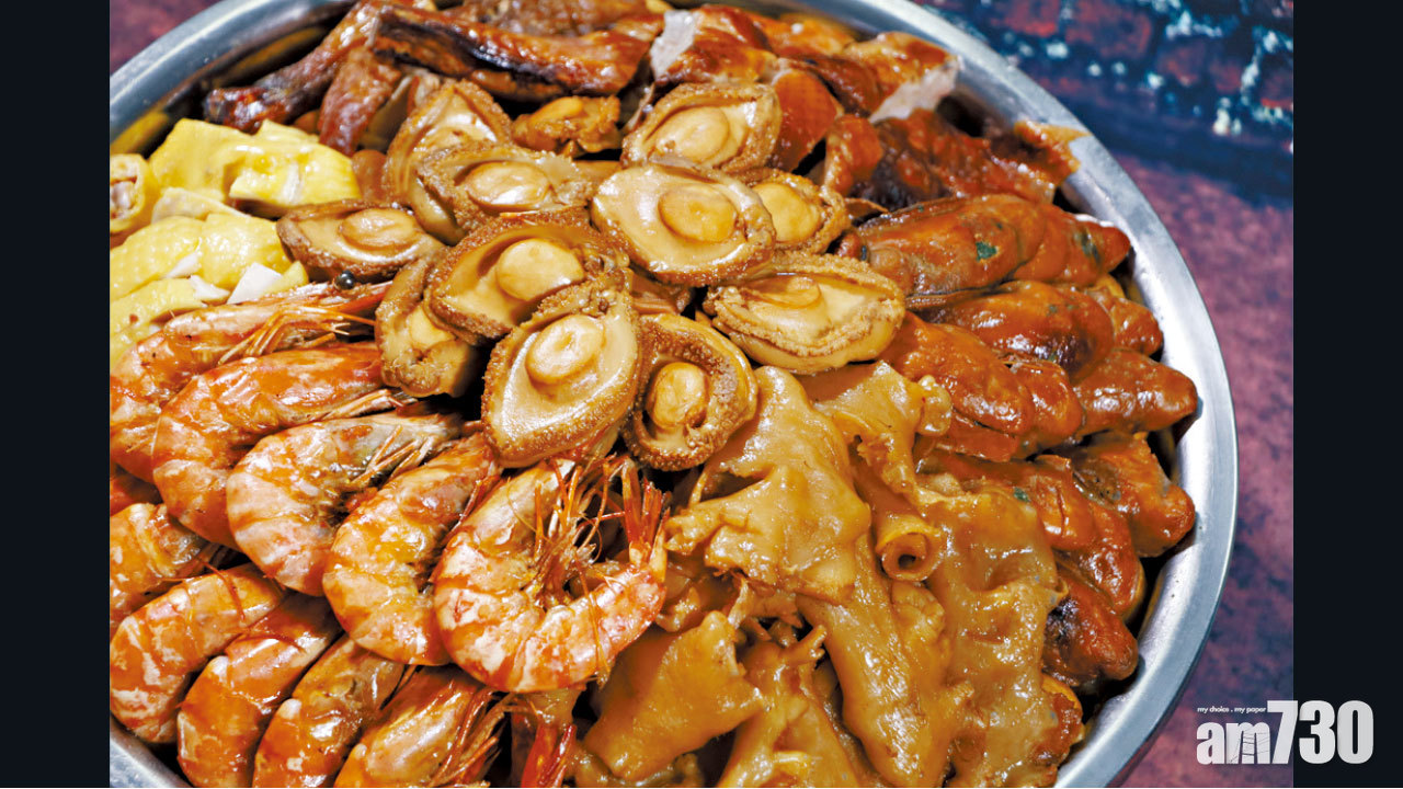 限量100盆花膠金蠔盆菜 am讀者送金鼠擺設