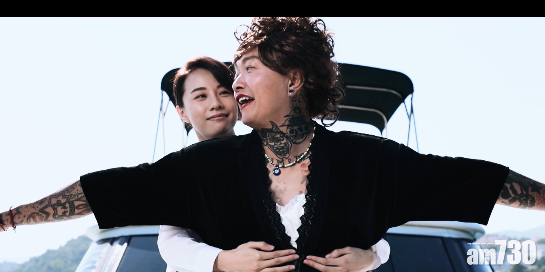 【瞓身幫拖】  鄧麗欣反串重演《鐵達尼號》經典