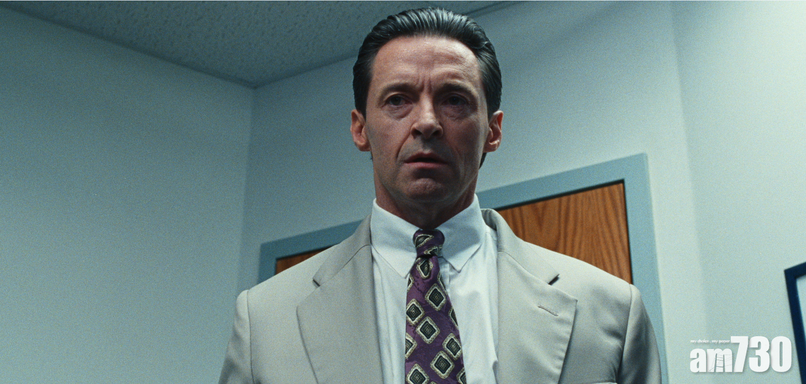 《Bad Education》學生踢爆校園醜聞顯真相的力量  「狼人」曉治積曼化身教育界雙面人演技大突破 