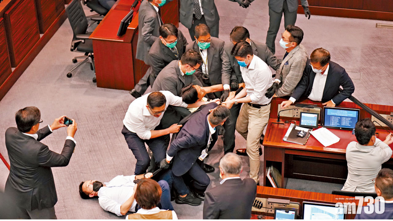 2保安受傷 立法會報警