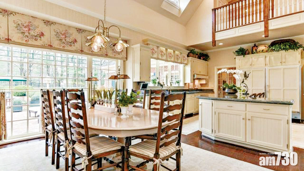 豪宅別有洞天  地下室藏小鎮