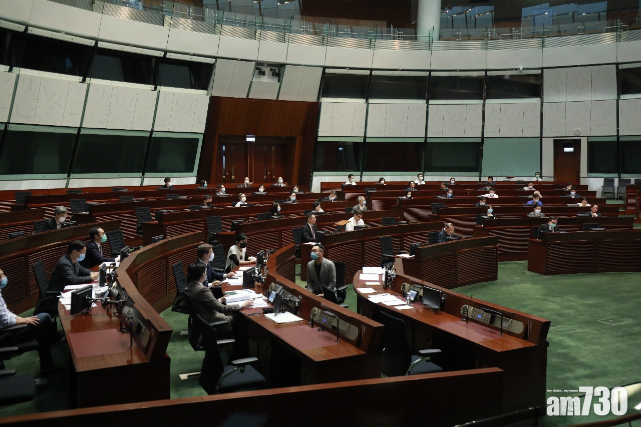 旅館業修例通過增發牌規管   議員關注忽略共享民宿