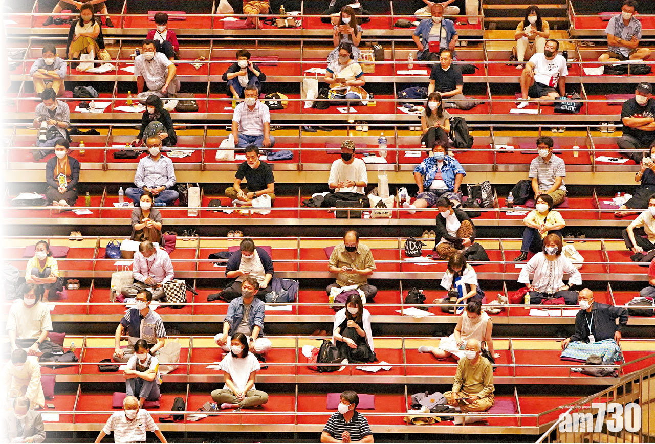 全面反彈 疫情連續兩天破紀錄 全球一日增近26萬例