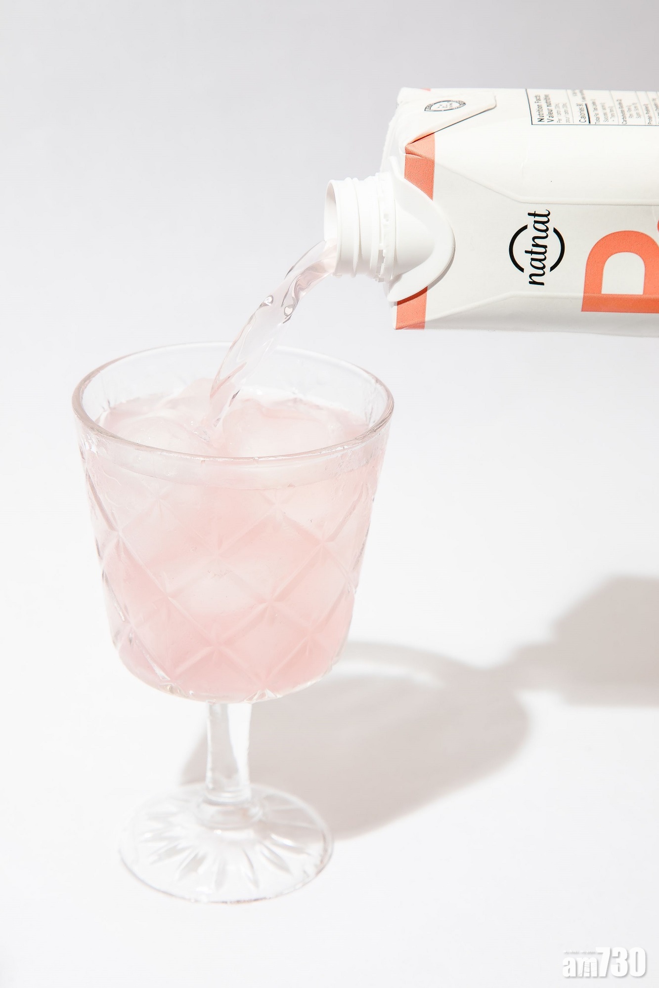  Natnat 粉紅椰子水 天然解渴