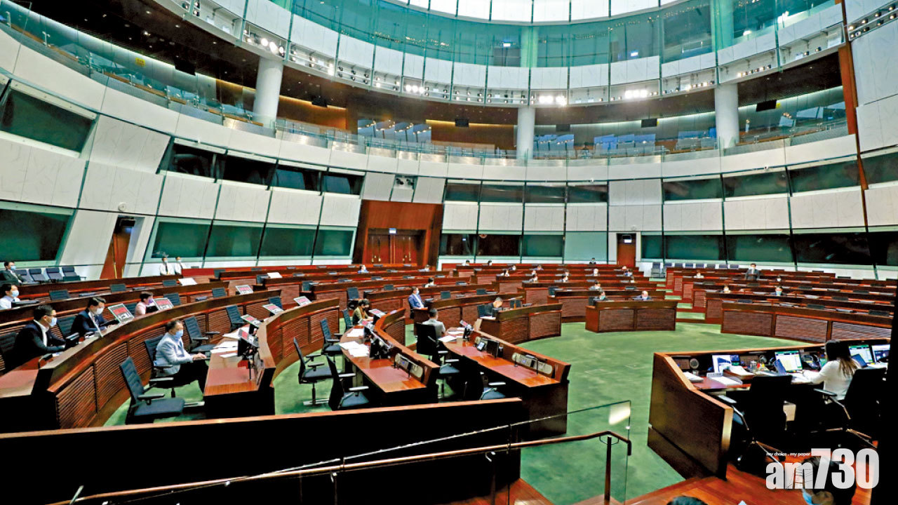 議員質疑政府押後選舉「怕輸」 立會本年度首流會