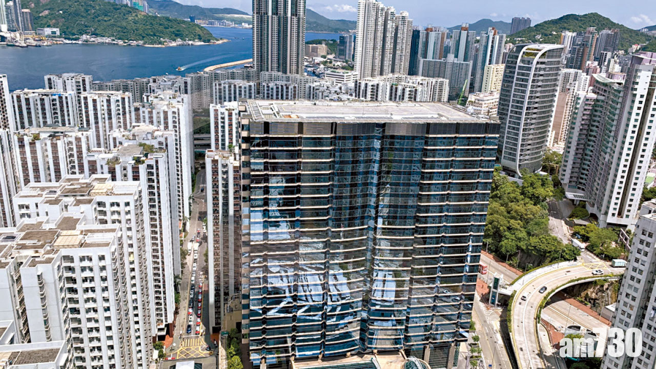 作價98.5億 料獲利20億 太地沽太古城中心一座