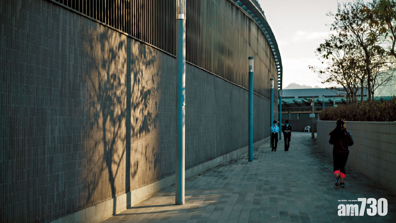 羅致光稱研在職家庭津貼 擬放寬非公屋住戶入息上限
