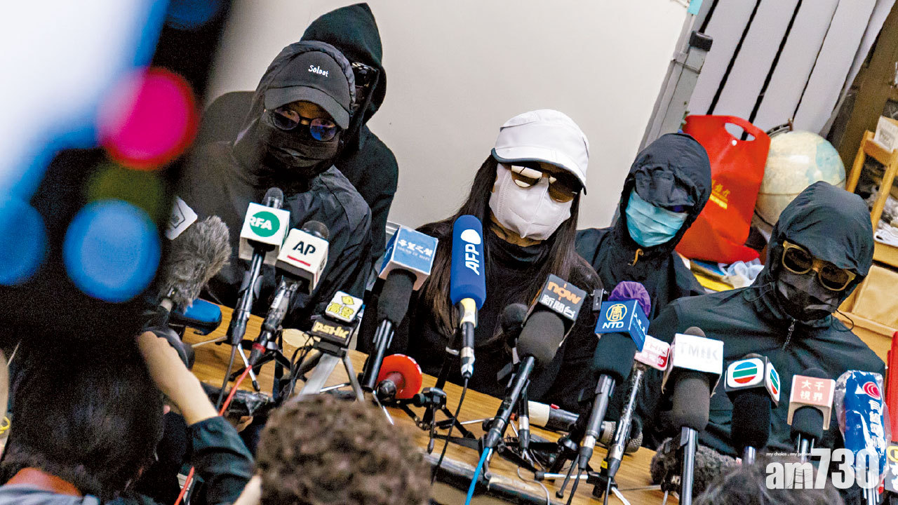 盼見兒子 12港人案部分家屬赴深圳  保安局：不會安排探視或陪同探監