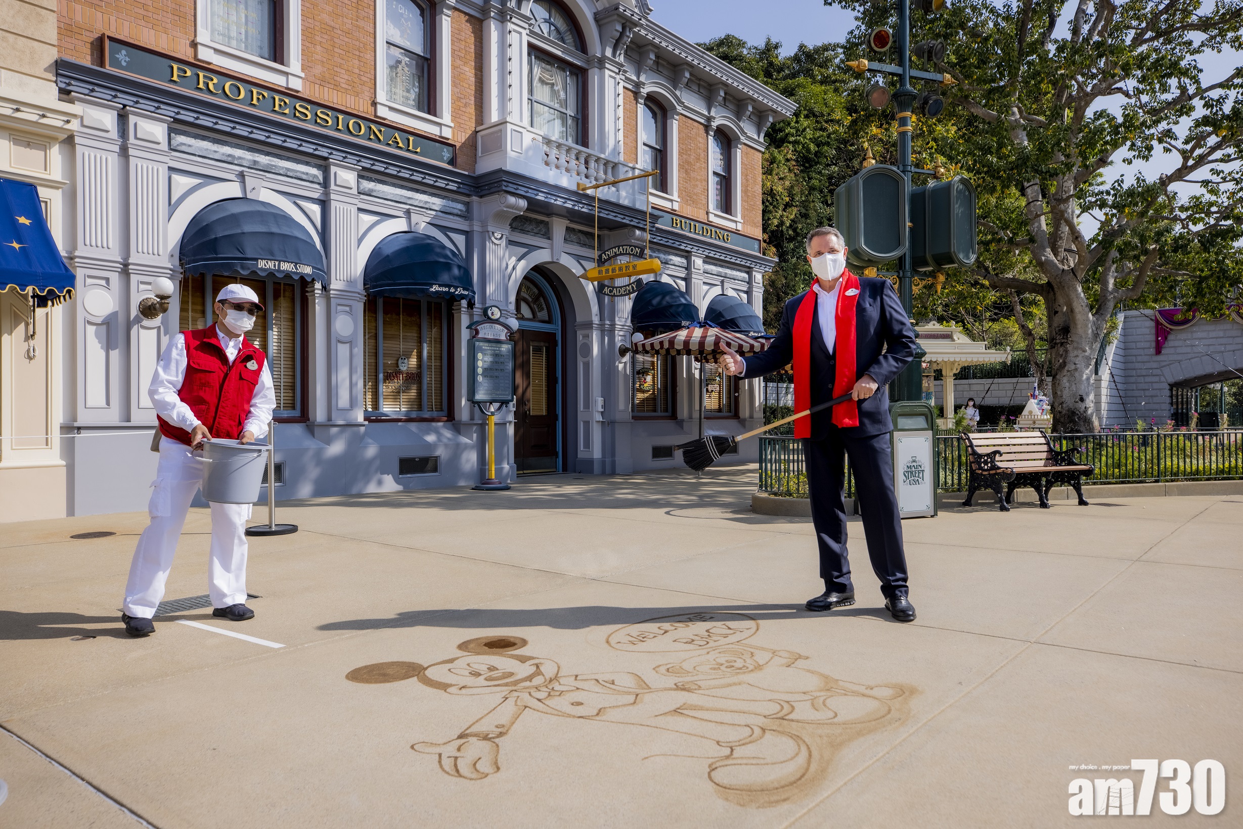 從不諳美術到持續畫畫　迪士尼服務員覓夢想播歡樂