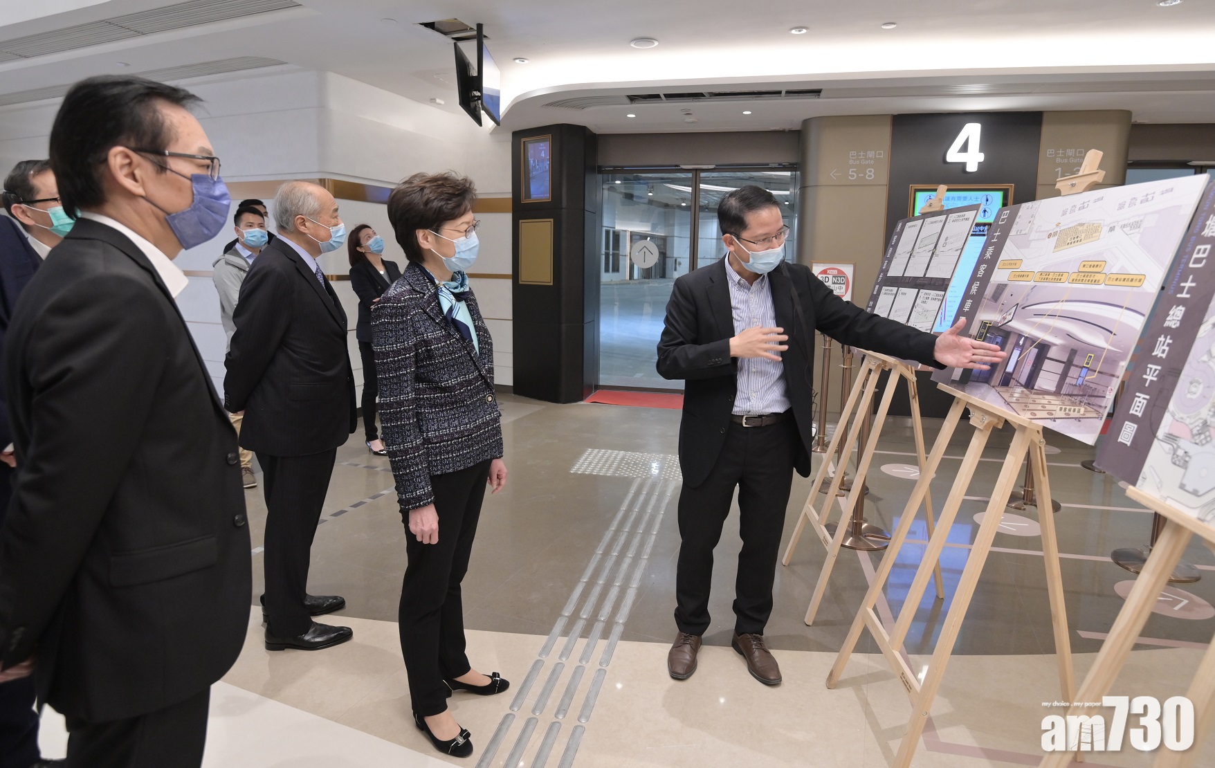 林鄭視察裕民坊新交通交匯處　憶任發展局長時親自督導重建項目