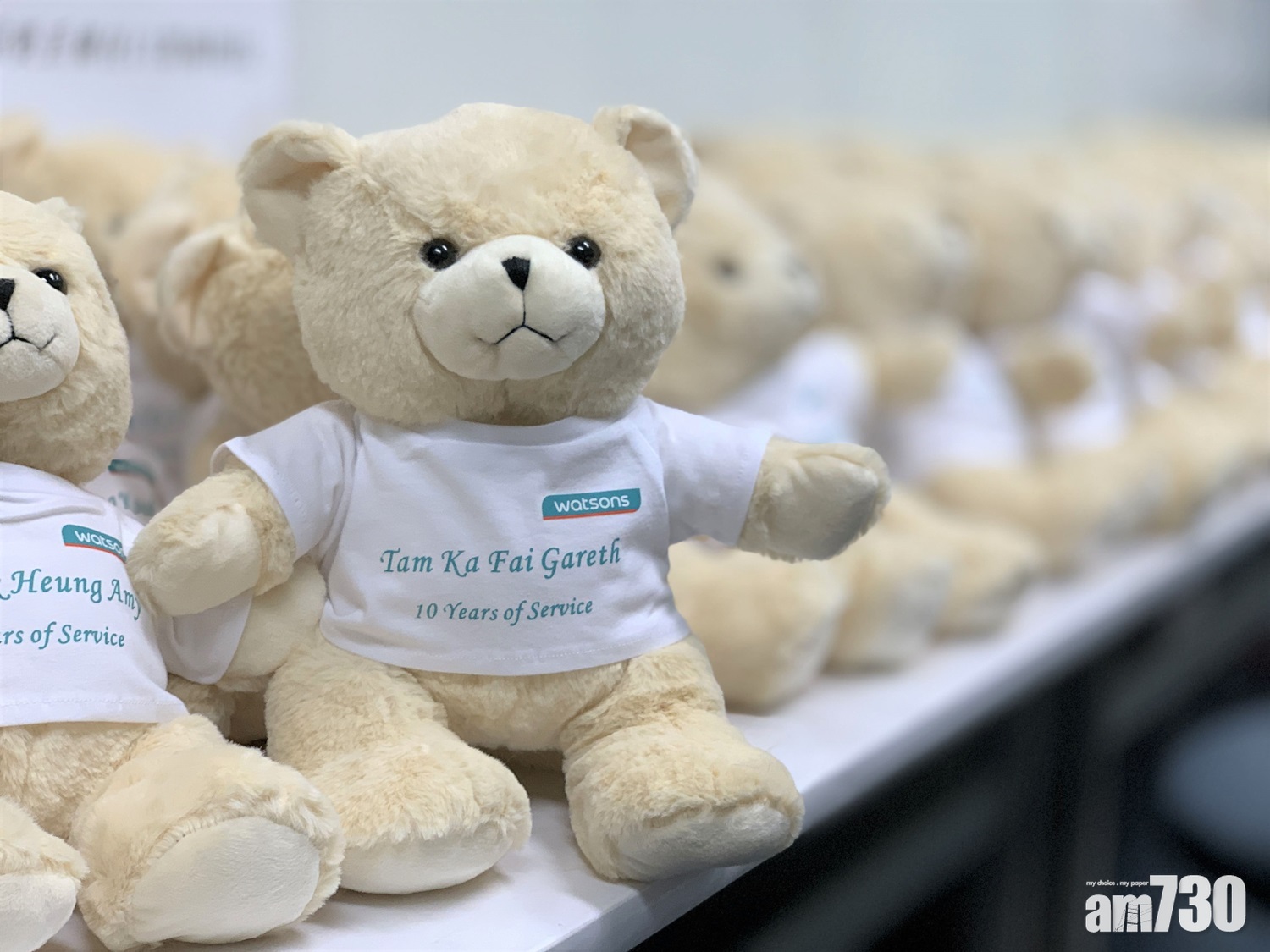 屈臣氏向160名同事頒長期服務獎 包括傷殘團體製作「第一熊」添意義