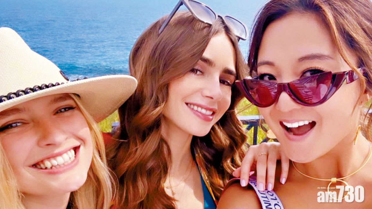 莉莉歌連斯 性感自拍