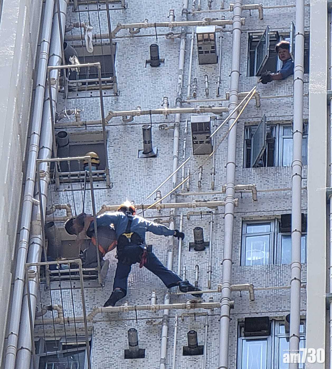 海麗邨男子企跳　消防游繩成功營救