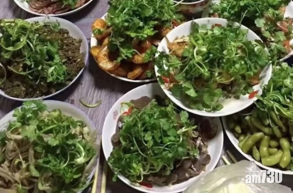 網上熱話｜菜餚放大量芫荽     網民反應大不同