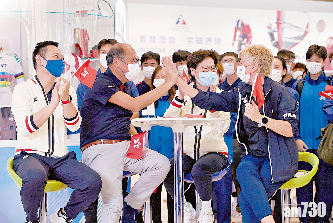 李慧詩奪銅 林鄭擊掌歡呼創體壇傳奇 市民感動：欣賞她無放棄