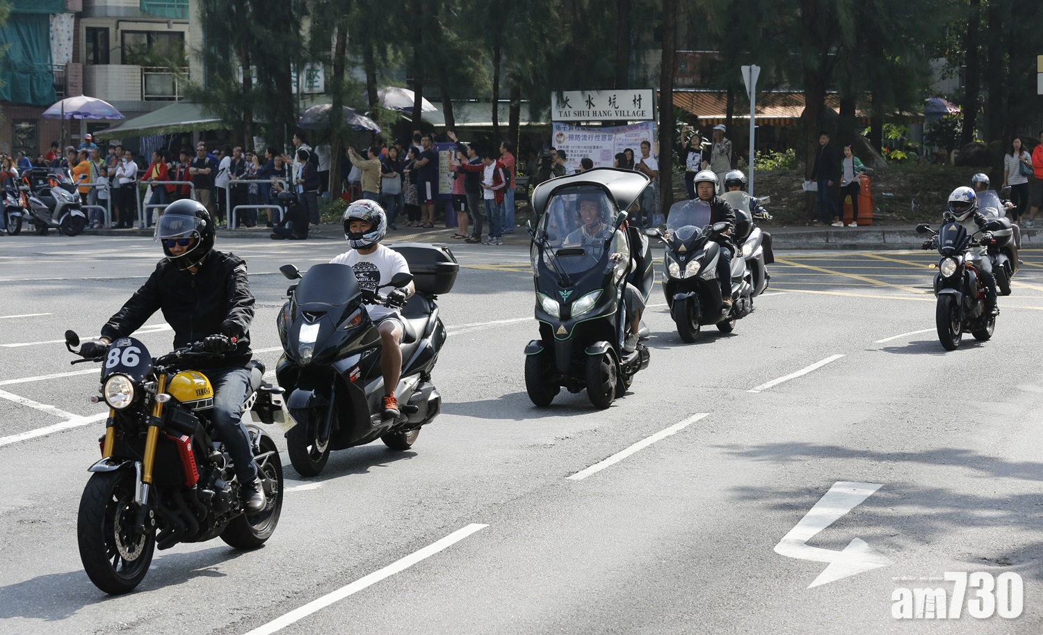 網上熱話｜「被逼」違泊鐵騎常呻無位 網友批「呻吟」推三招應對