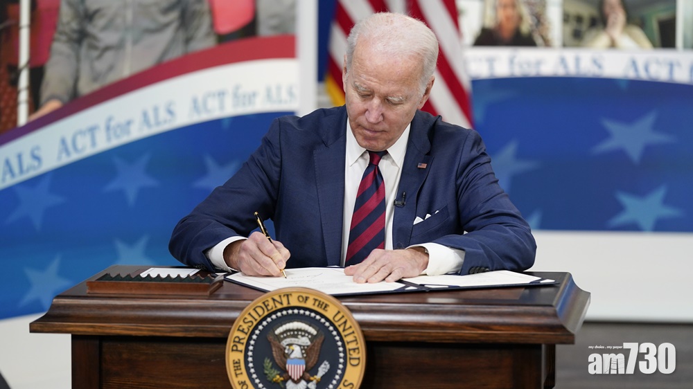 中美角力｜拜登簽署禁止從新疆進口商品法案