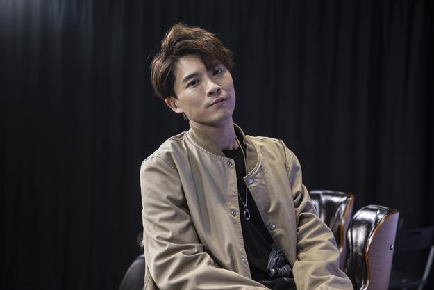 屬龍藝人有Frankie。