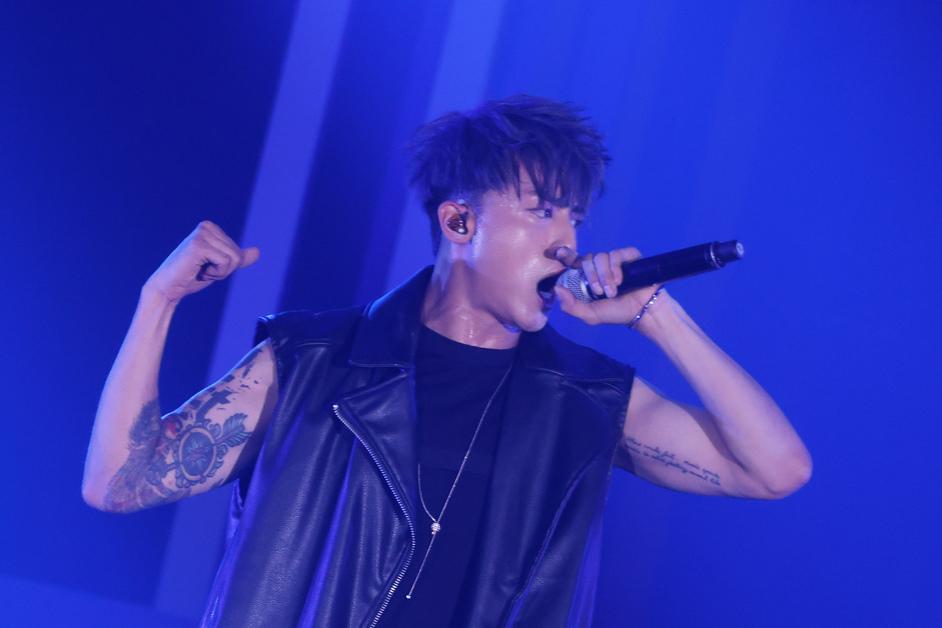 屬猴的藝人有AK