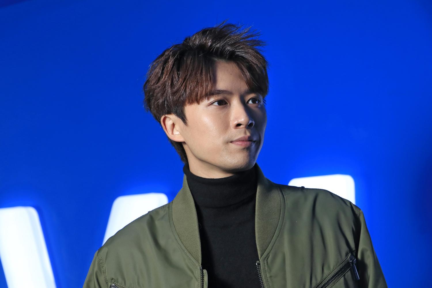 屬龍藝人有Frankie。