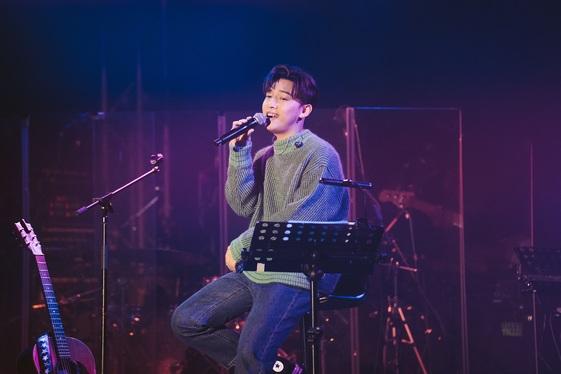 屬鼠藝人有MC張天賦