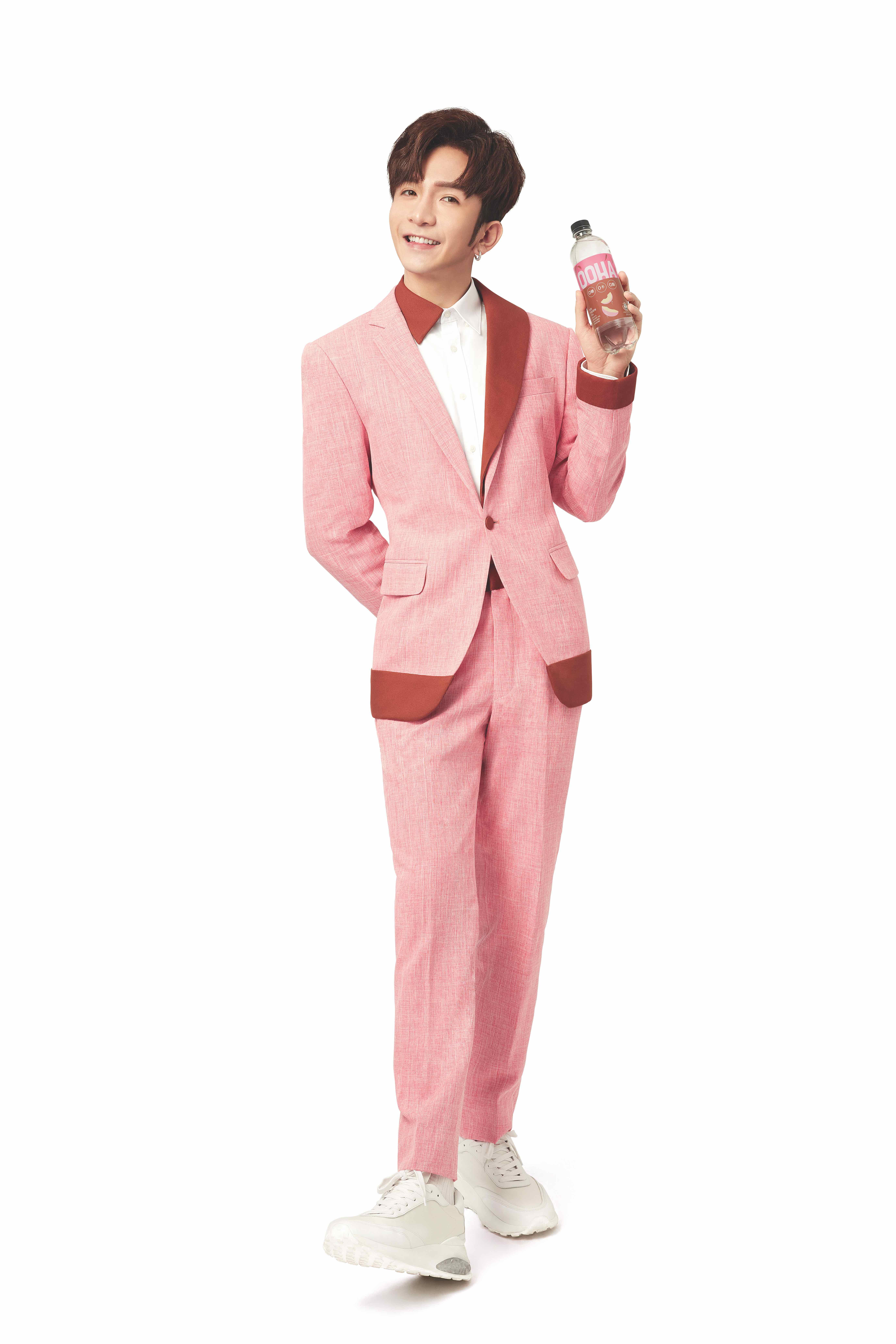 教主Anson Lo代言全新汽水「OOHA」!