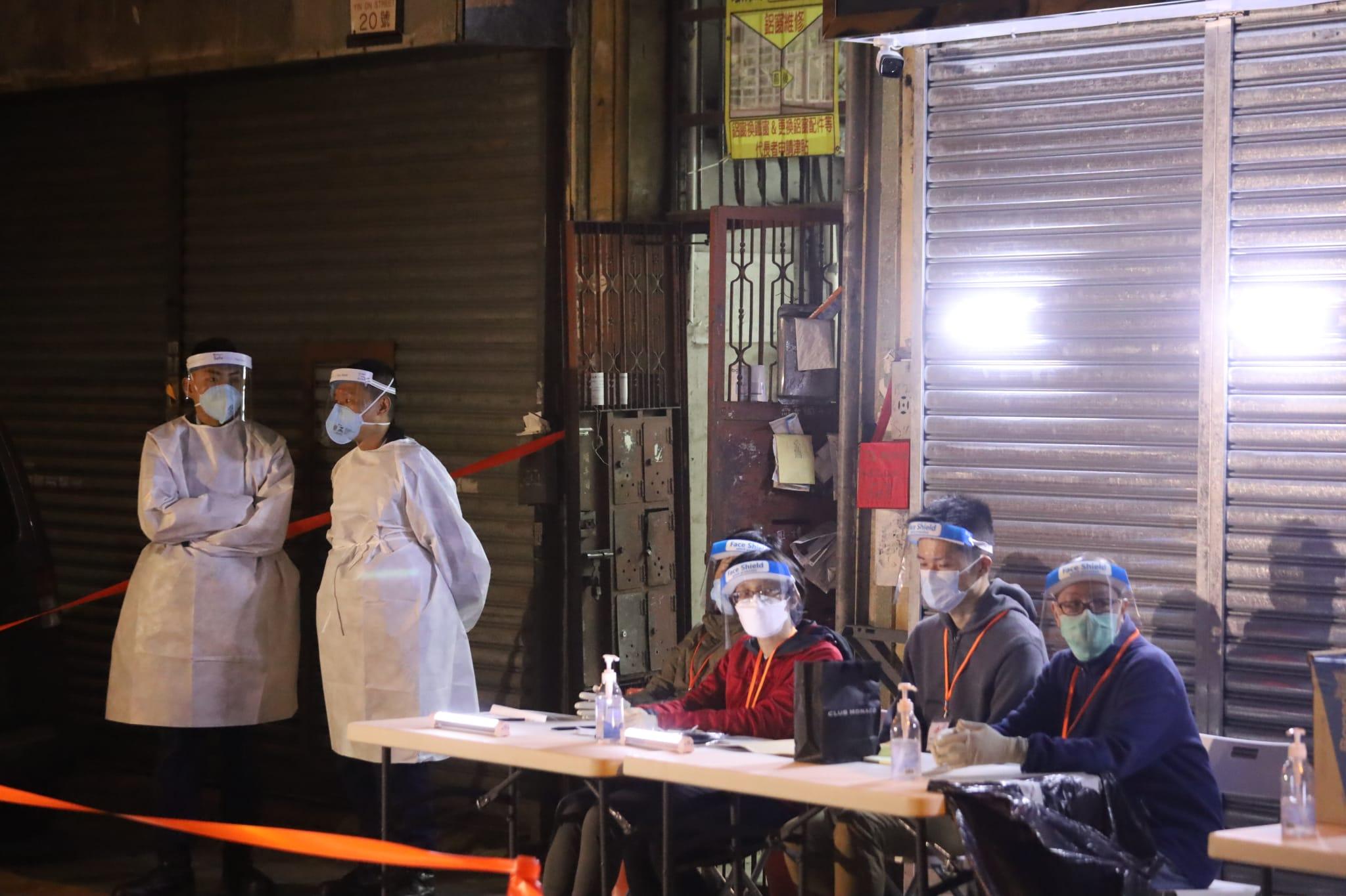 土瓜灣燕安街18號、20號及駿發街17號、19號圍封檢測。(資料圖片/鍾式明攝)