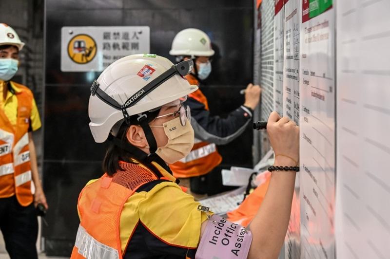 港鐵指,在試營運期間會進行過百項演練,讓車站、車務控制及維修團隊等能作充足準備。