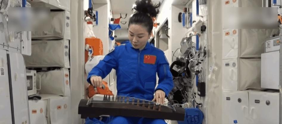 王亞平將在太空用古箏彈奏《茉莉花》。(互聯網)