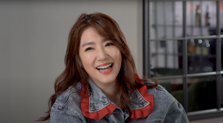 關寶慧自爆與張慧儀拍濕吻戲狂笑,令導演有點嬲。