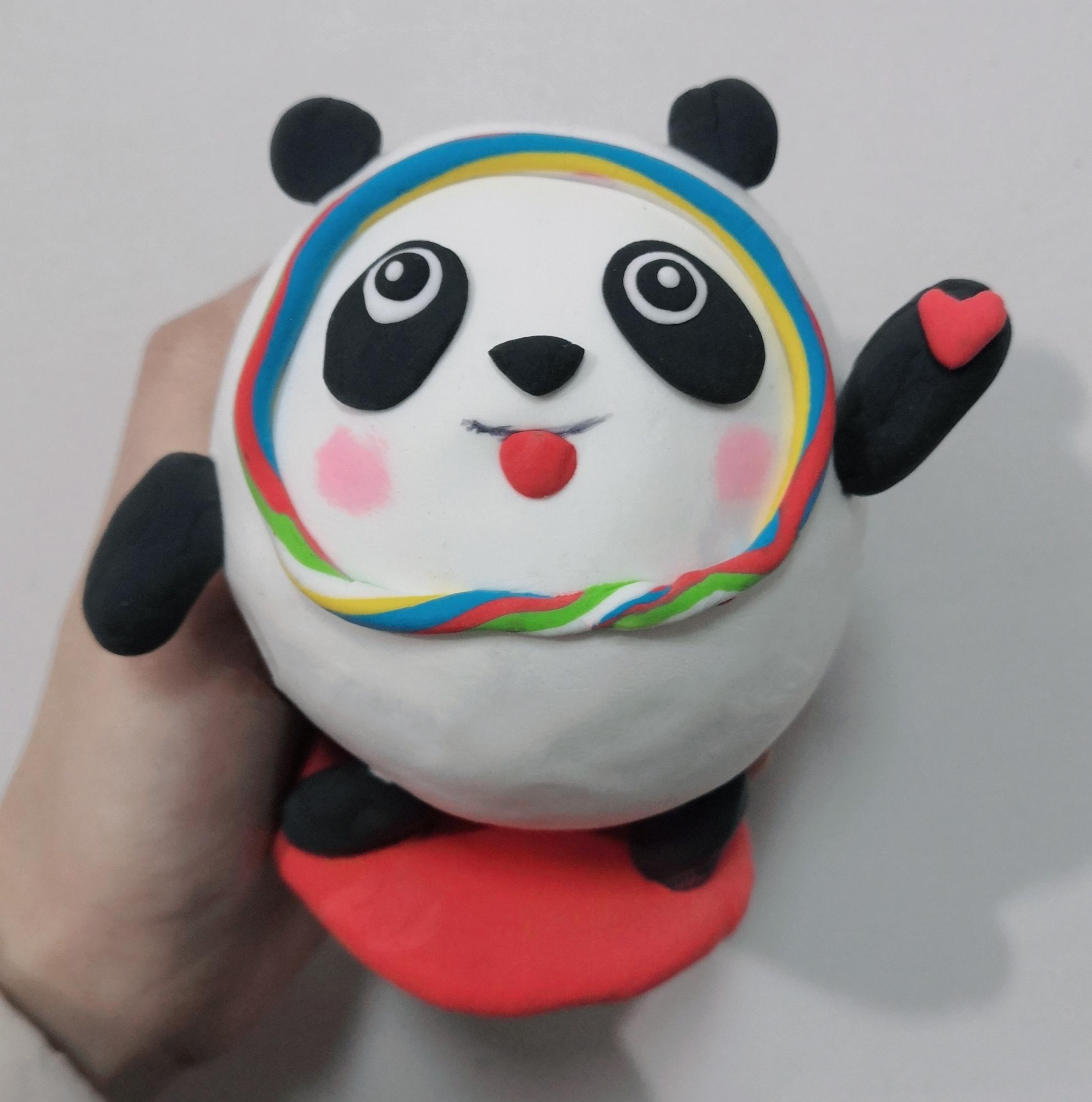 網民自製的冰墩墩。(互聯網)