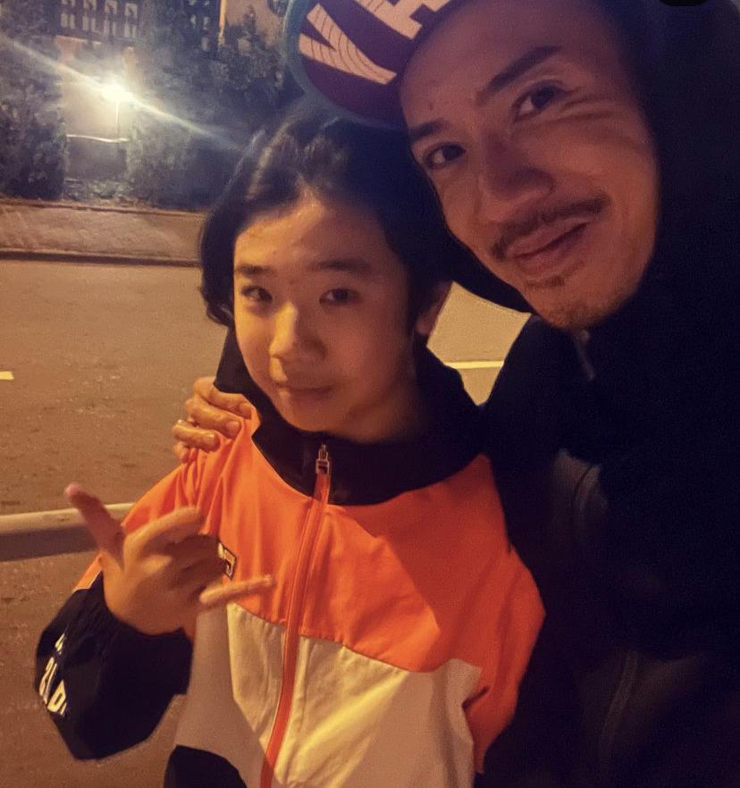 張繼聰在IG上戴與兒子跑步的照片,